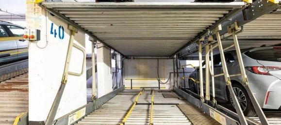 Parking à Rhein-Erft, Germany No. 305116 4