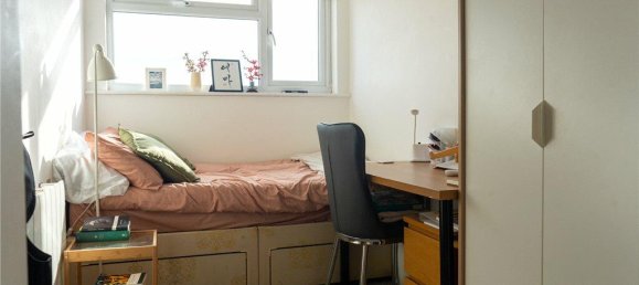 2 chambres Appartement à Egham, United Kingdom No. 8659 7