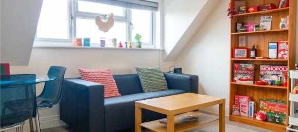 2 chambres Appartement à Egham, United Kingdom No. 8659 2