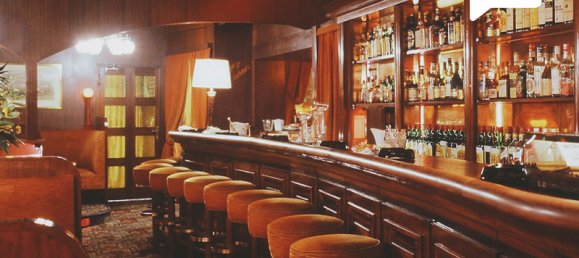 150m² Commercial property in Paris, France No. 292117 3