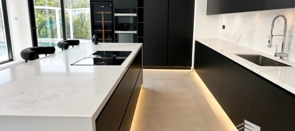 4 bedrooms Villa in Jumeirah Islands, UAE No. 12573 10