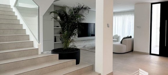 4 bedrooms Villa in Jumeirah Islands, UAE No. 12573 14