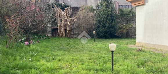 Apartamento de 2 habitaciónes en Nibionno, Italy No. 5497 9