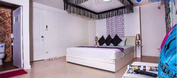 5 bedrooms Bungalow in Pattaya, Thailand No. 11812 15