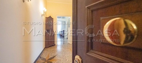4 Schlafzimmer Wohnung in Genoa, Italy, Nr. 343132 4