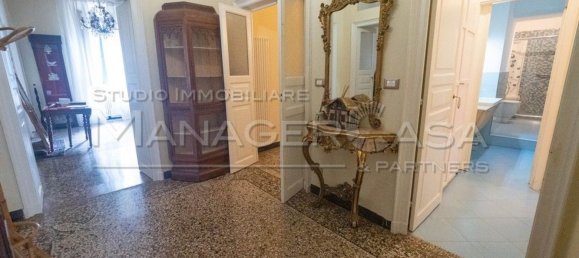 4 Schlafzimmer Wohnung in Genoa, Italy, Nr. 343132 10
