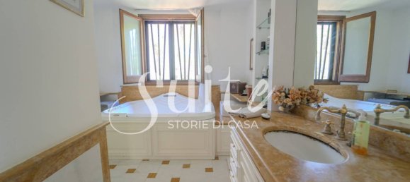 6 غرف نوم فيلا في Palermo, Italy رقم 219504 36