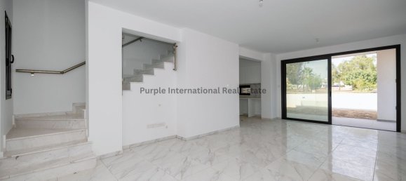 3 bedrooms Villa in Livadia, Cyprus No. 1185 11
