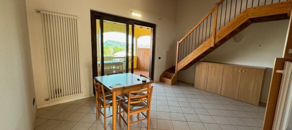 3-salle Appartement à Manerba del Garda, Italy No. 102320 2
