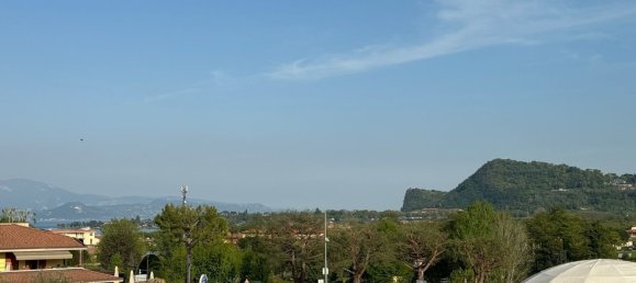 3-salle Appartement à Manerba del Garda, Italy No. 102320 4