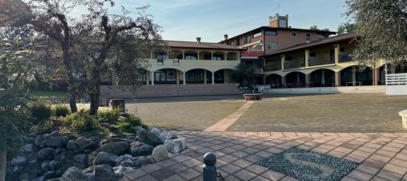 3-salle Appartement à Manerba del Garda, Italy No. 102320 11