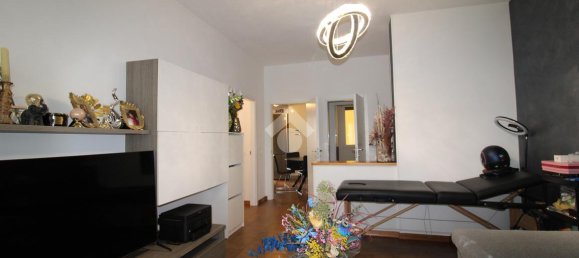 4 rooms Apartment in Cesena, Italy No. 13104 8