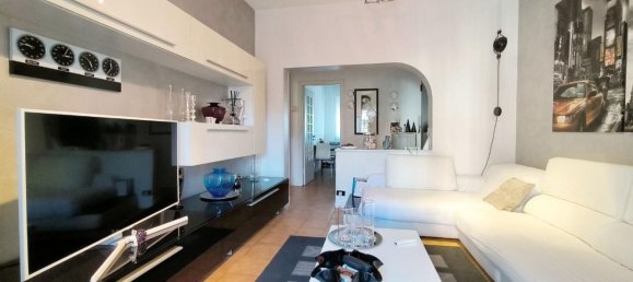 8 rooms Villa in Carrara, Italy No. 193336 3