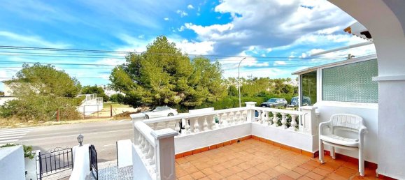 3 bedrooms House in Alicante, Spain No. 149393 2