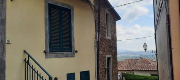 Дом с 6 комнатами в Манчано, Италия № 164348 2