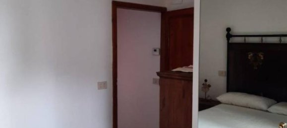 Дом с 6 комнатами в Манчано, Италия № 164348 16