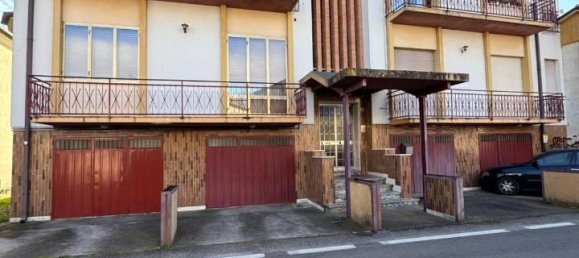Apartamento de 4 habitaciónes en Costa di Rovigo, Italy No. 31667 10