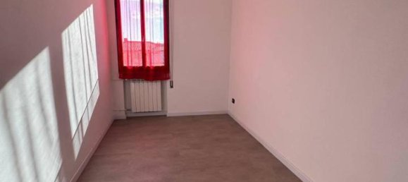 Apartamento de 4 habitaciónes en Costa di Rovigo, Italy No. 31667 2
