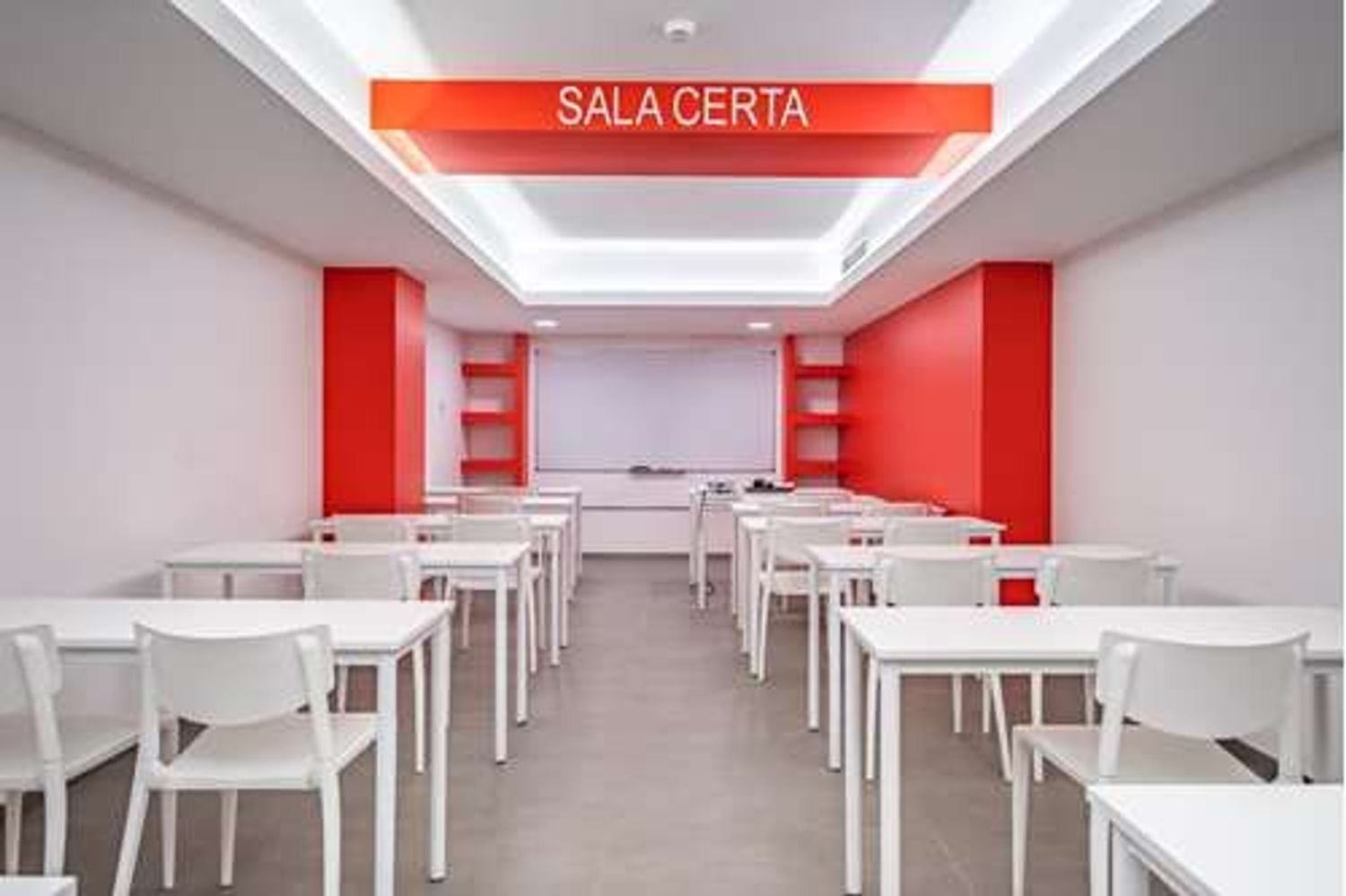  مكتب في Funchal, Portugal 206متر مربع رقم 192712