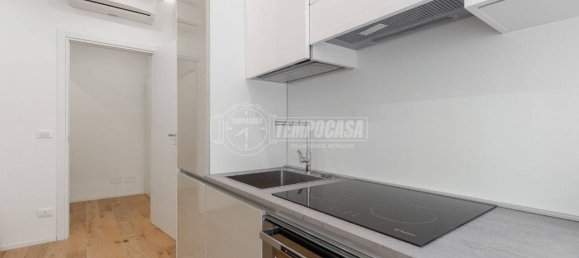1 bedroom Apartment in Milan, Italy No. 274590 3