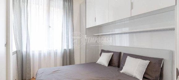 1 bedroom Apartment in Milan, Italy No. 274590 2
