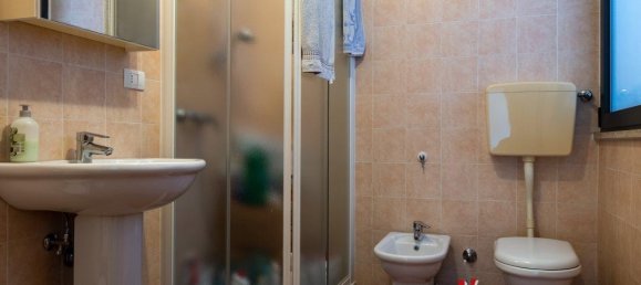 10 rooms Apartment in Isola della Scala, Italy No. 26328 34