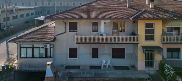 10 rooms Apartment in Isola della Scala, Italy No. 26328 5