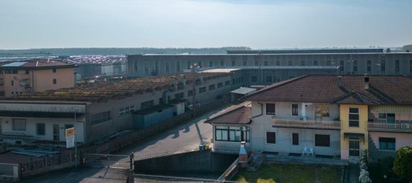 10 rooms Apartment in Isola della Scala, Italy No. 26328 3