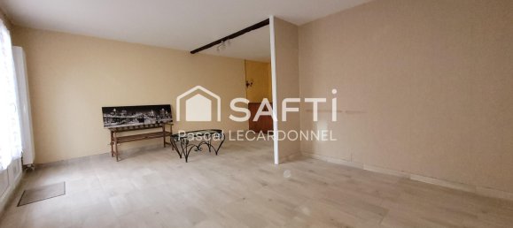 Дом с 3 спальнями в Сен-Жан-Де-Брэ, Франция № 160961 3