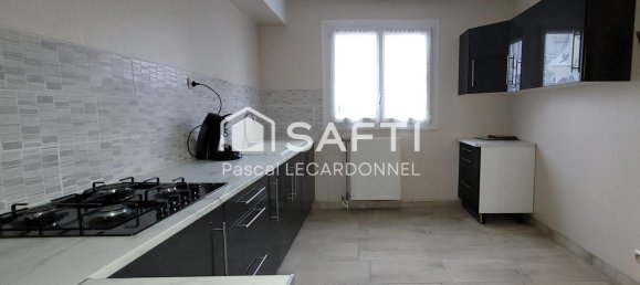 Дом с 3 спальнями в Сен-Жан-Де-Брэ, Франция № 160961 2