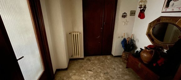 5 rooms Apartment in Orvieto, Italy No. 277455 6