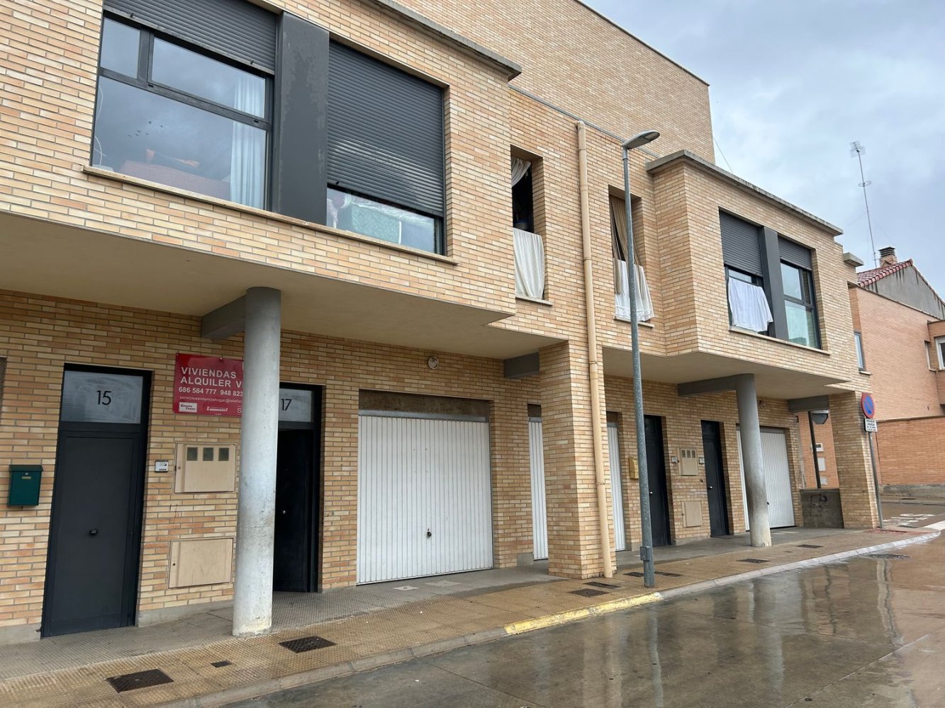 Edificio en Comunidad Foral de Navarra, Spain 155 m² No. 211007