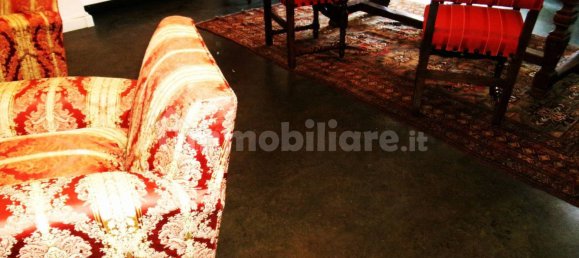 Oficina de 2 habitaciónes en Ferrara, Italy No. 131243 8