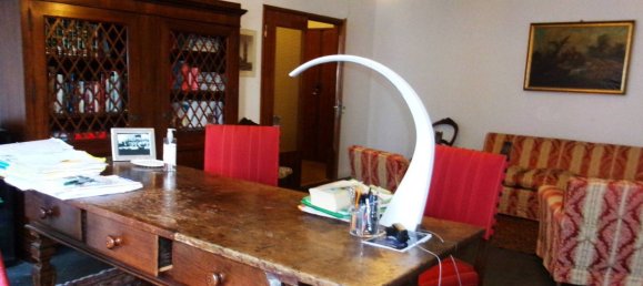 Oficina de 2 habitaciónes en Ferrara, Italy No. 131243 3