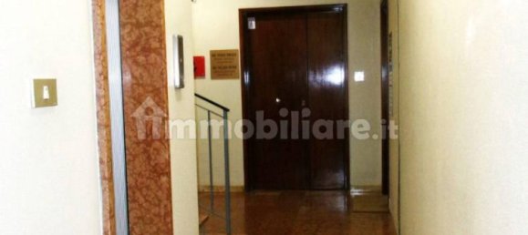 Oficina de 2 habitaciónes en Ferrara, Italy No. 131243 19