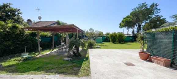 2 bedrooms House in Viareggio, Italy No. 371831 5