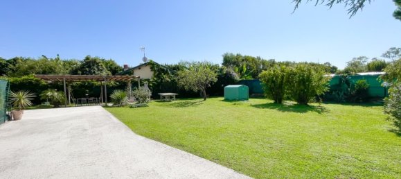 2 bedrooms House in Viareggio, Italy No. 371831 9