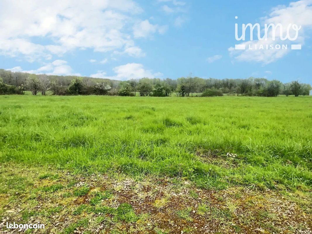 Terreno em Blois, France 1545 m² N.º 70003