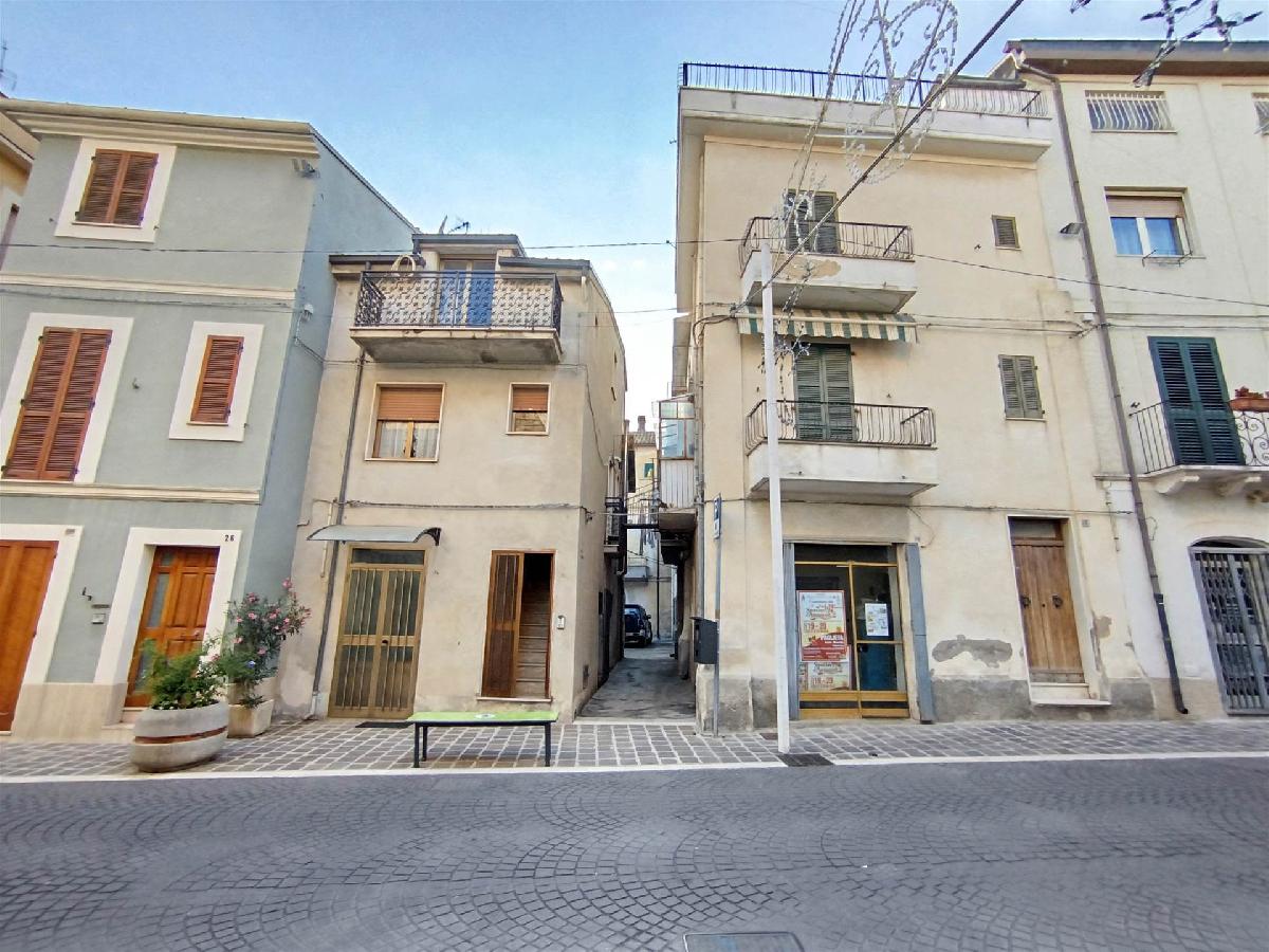 Castelos T2 em Paglieta, Italy N.º 83015