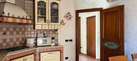 Apartamento de 3 dormitorios en Naples, Italy No. 311591 2