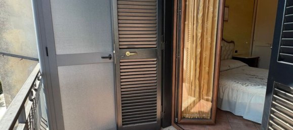 Apartamento de 3 dormitorios en Naples, Italy No. 311591 22