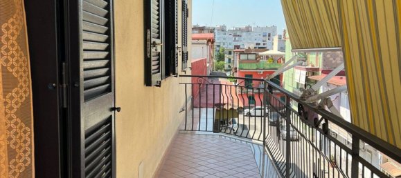 Apartamento de 3 dormitorios en Naples, Italy No. 311591 18