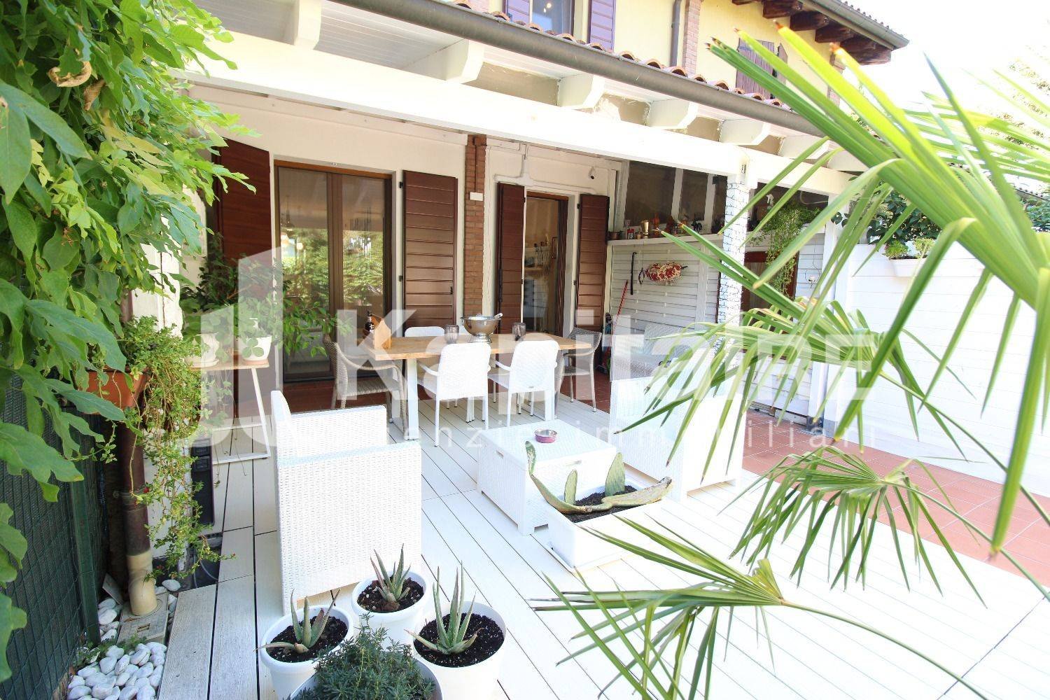 2 bedrooms House in Medicina, Italy No. 268616