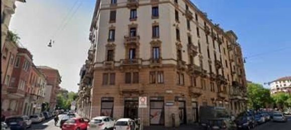 2 bedrooms Apartment in Milan, Italy No. 263132 2