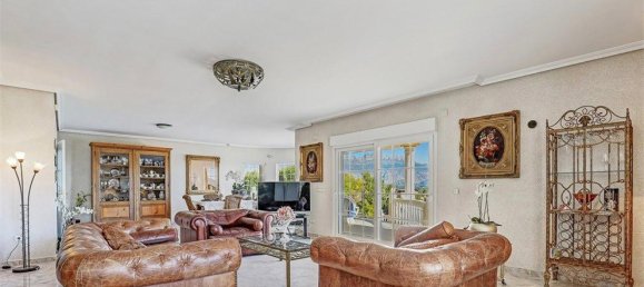 8 bedrooms Villa in La Nucia, Spain No. 4295 4