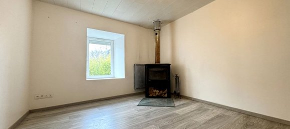 Casa de 2 dormitorios en Avricourt, France No. 99365 4