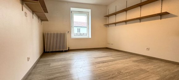 Casa de 2 dormitorios en Avricourt, France No. 99365 8