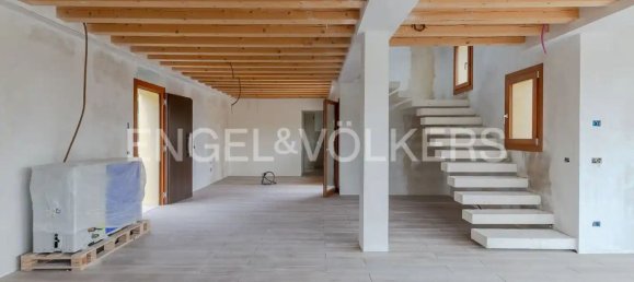 9 rooms Villa in Venice, Italy No. 130985 9