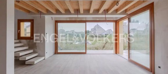 9 rooms Villa in Venice, Italy No. 130985 7