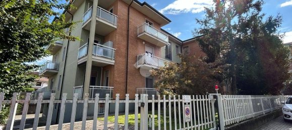 1 Schlafzimmer Wohnung in Arcore, Italy, Nr. 381221 2